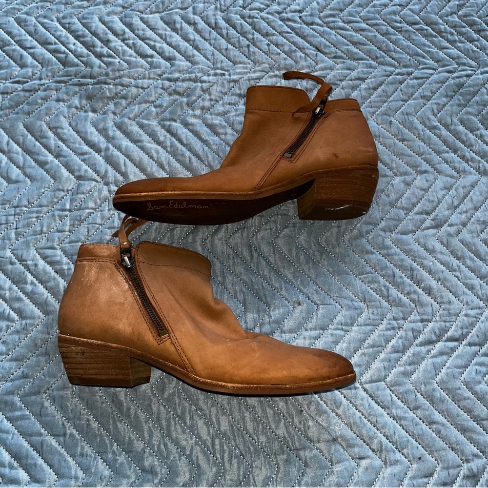 Sam Edelman tank ankle booties size 8